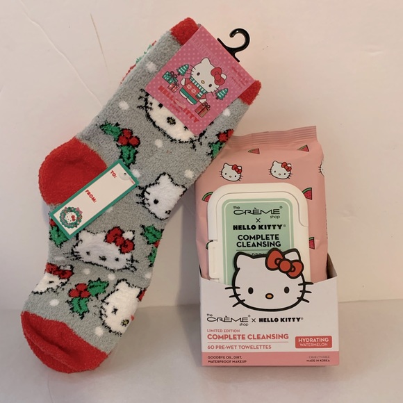 Hello Kitty Socks & Towelettes Bundle - Picture 8 of 8